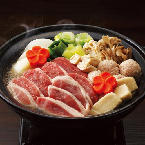 〈京料理・美濃吉〉合鴨つくね鍋