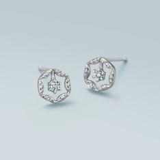 2025Holiday Collectionピアス