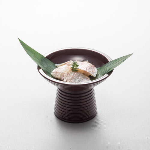 小鯛の笹漬け