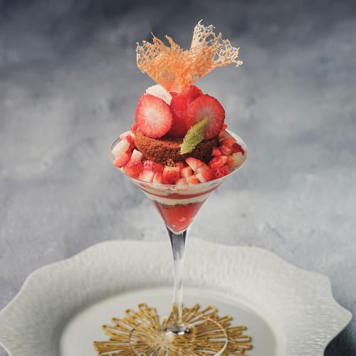 【来店予約／日本橋店／1月27日（火）】＜延命寺 美也氏＞苺と蕗の薹のショコラなパフェとEMMEなプティフールセット