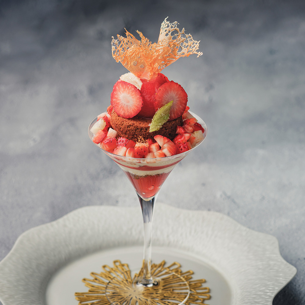 【来店予約／日本橋店／1月28日（水）】＜延命寺 美也氏＞苺と蕗の薹のショコラなパフェとEMMEなプティフールセット