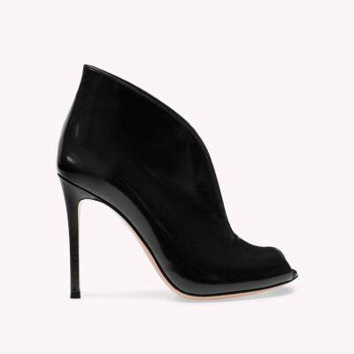 【美品】gianvito rossi ジャンヴィットロッシ　ブーティー 三越伊勢丹 | Gianvito Rossi/ジャンヴィト ロッシ通販