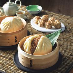 〈横浜中華街・華正樓〉肉まん・焼売セット