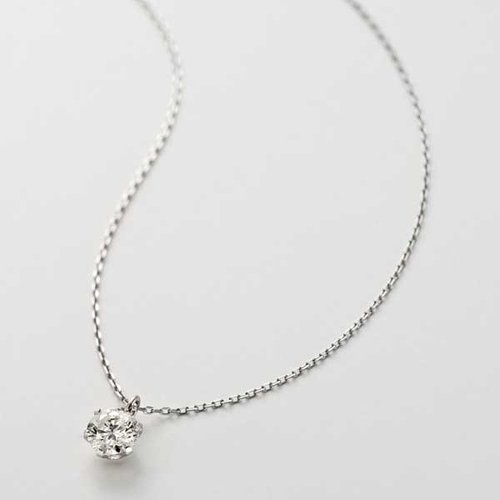 Ｐｔダイヤ０．３カラットペンダント