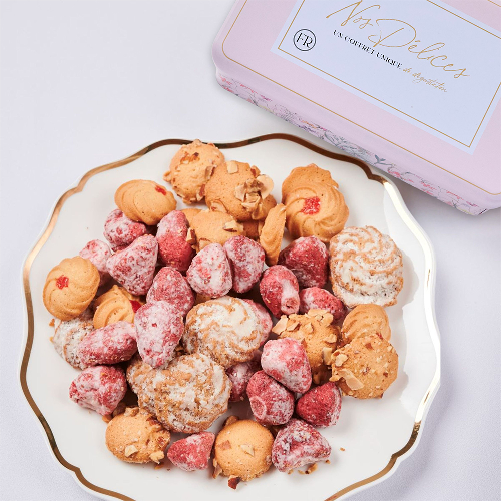 ストロベリーショコラとゲベックアソート缶