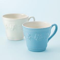 〈ウェッジウッド〉フェスティビティ マグ ぺア（アイボリー＆ブルー）