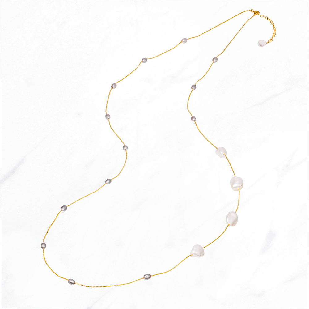 Decadeロングパールネックレス