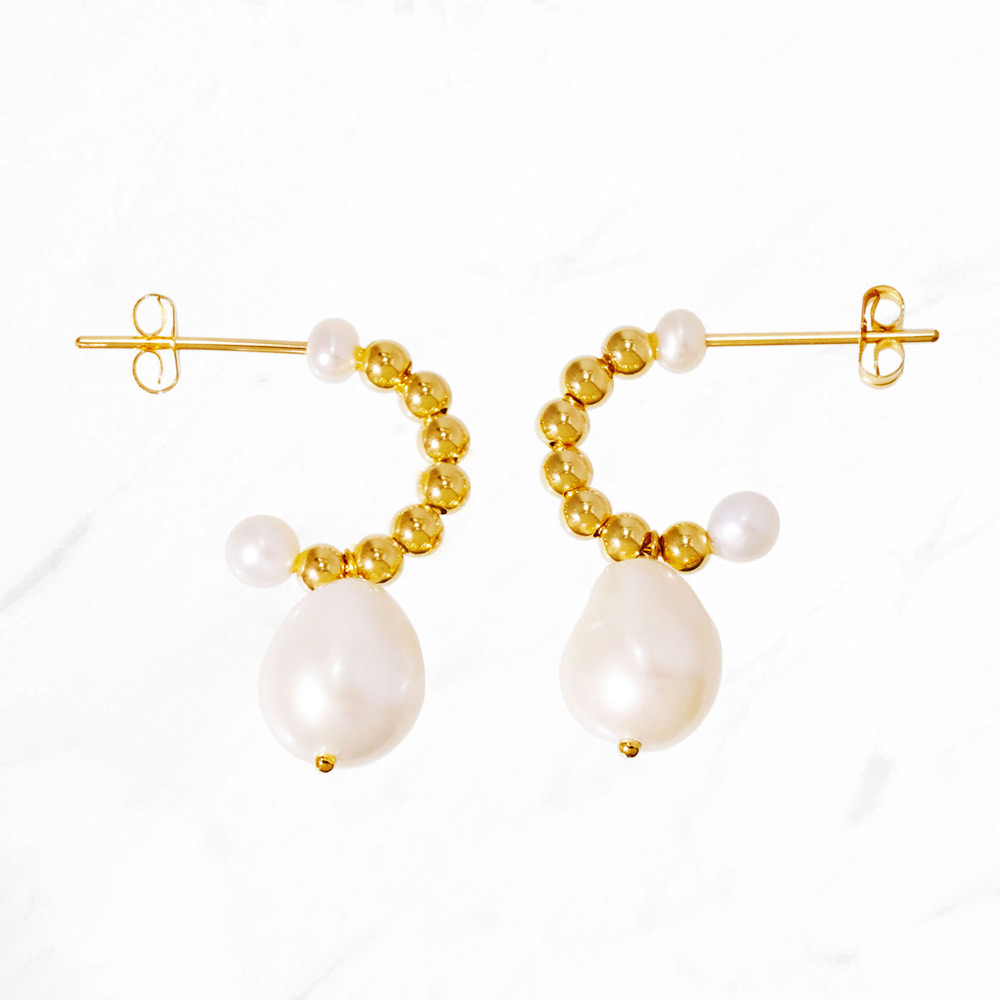 Aria カールピアス