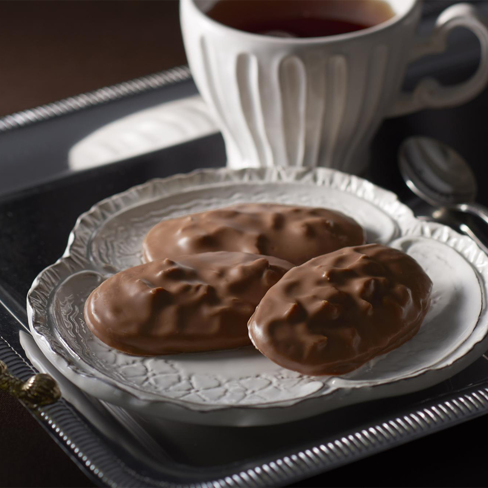 マカダミア・ショコラ（ミルク）