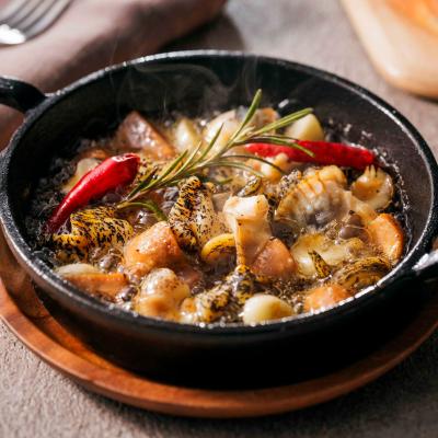 つぶ貝のアヒージョ（3個セット）