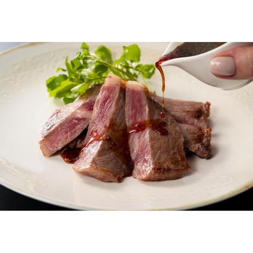 オリーブ牛(金ラベルA5等級)ステーキ 300g