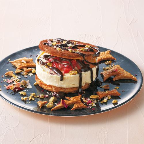 ＜オジサンド＞いちごとクーベルチュールチョコレートのプレミアムチーズケーキセット