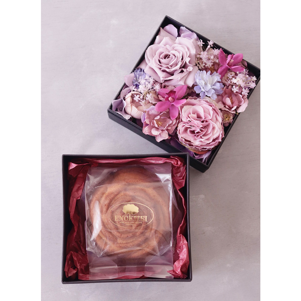 全ての 母の日】薔薇の重ね箱（中）とスイートローズ（プレーン ビーズ、ガラス