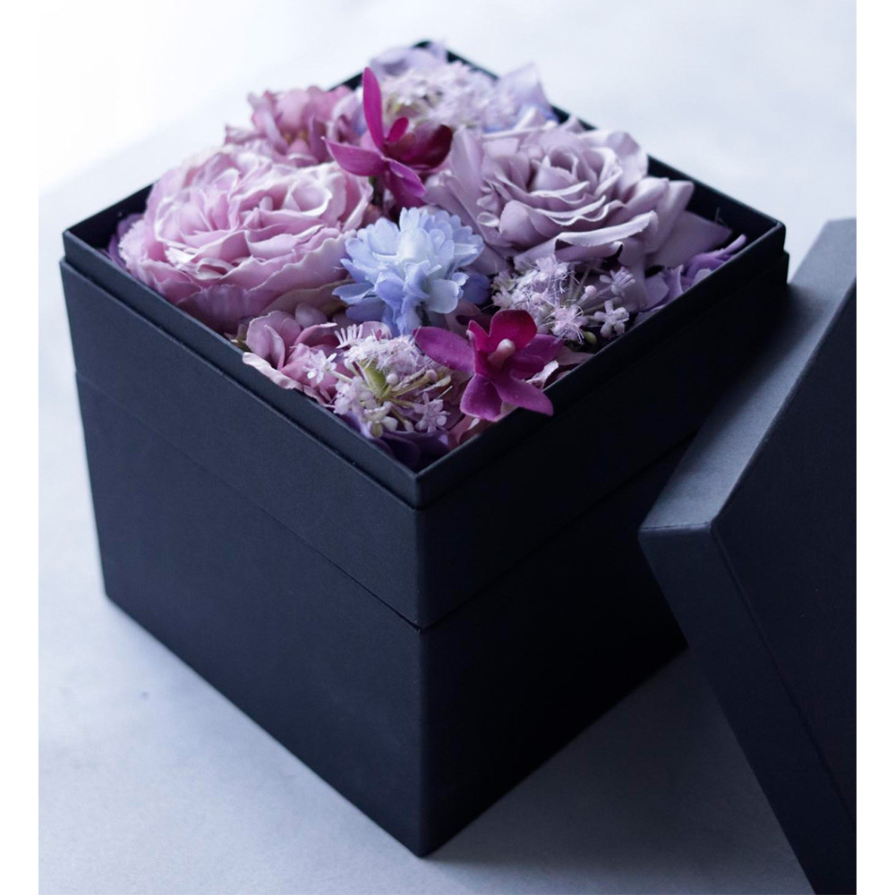 母の日】薔薇の重ね箱（中）とスイートローズ（プレーン