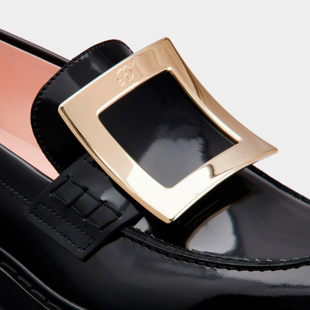Roger Vivier] 「ヴィヴレンジャー」メタルバックル ローファー