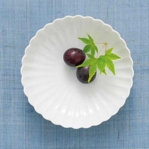 白のテーブルウエア