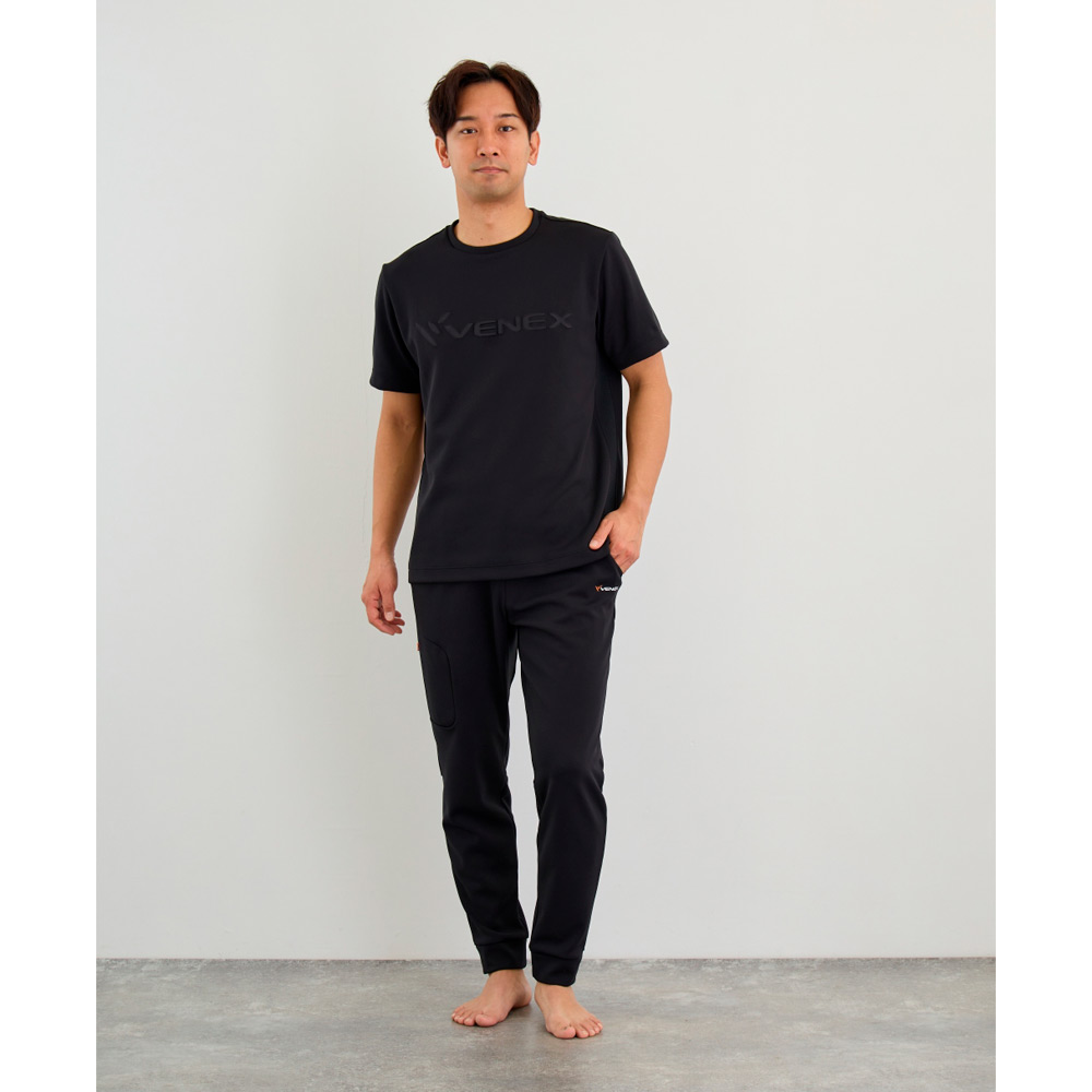 リカバリームーヴ エンボスロゴTシャツ メンズ ブラック M→XL
