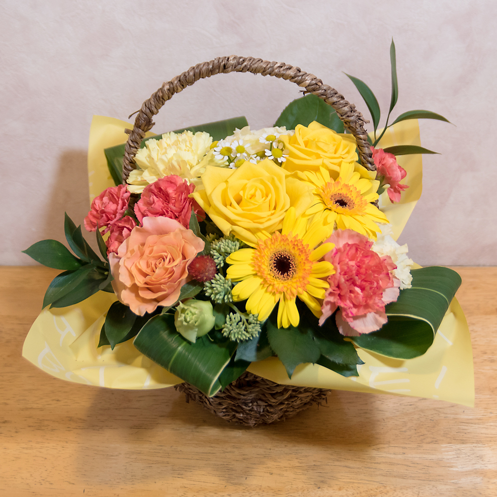 お花畑のような花カゴアレンジメント イエロー オレンジ 商品詳細 高島屋オンラインストア