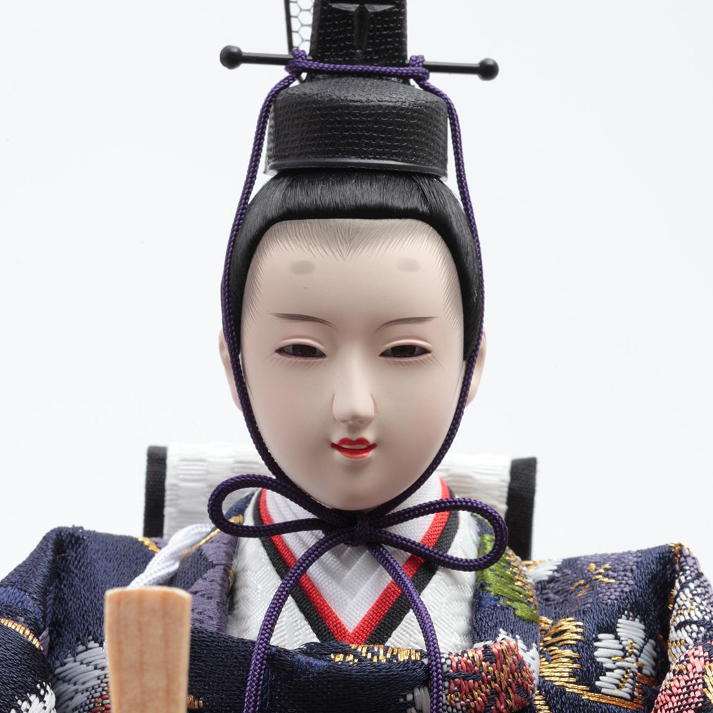 2009年購入 5年程しか出して飾っていません。綺麗な状態 衣装着新王