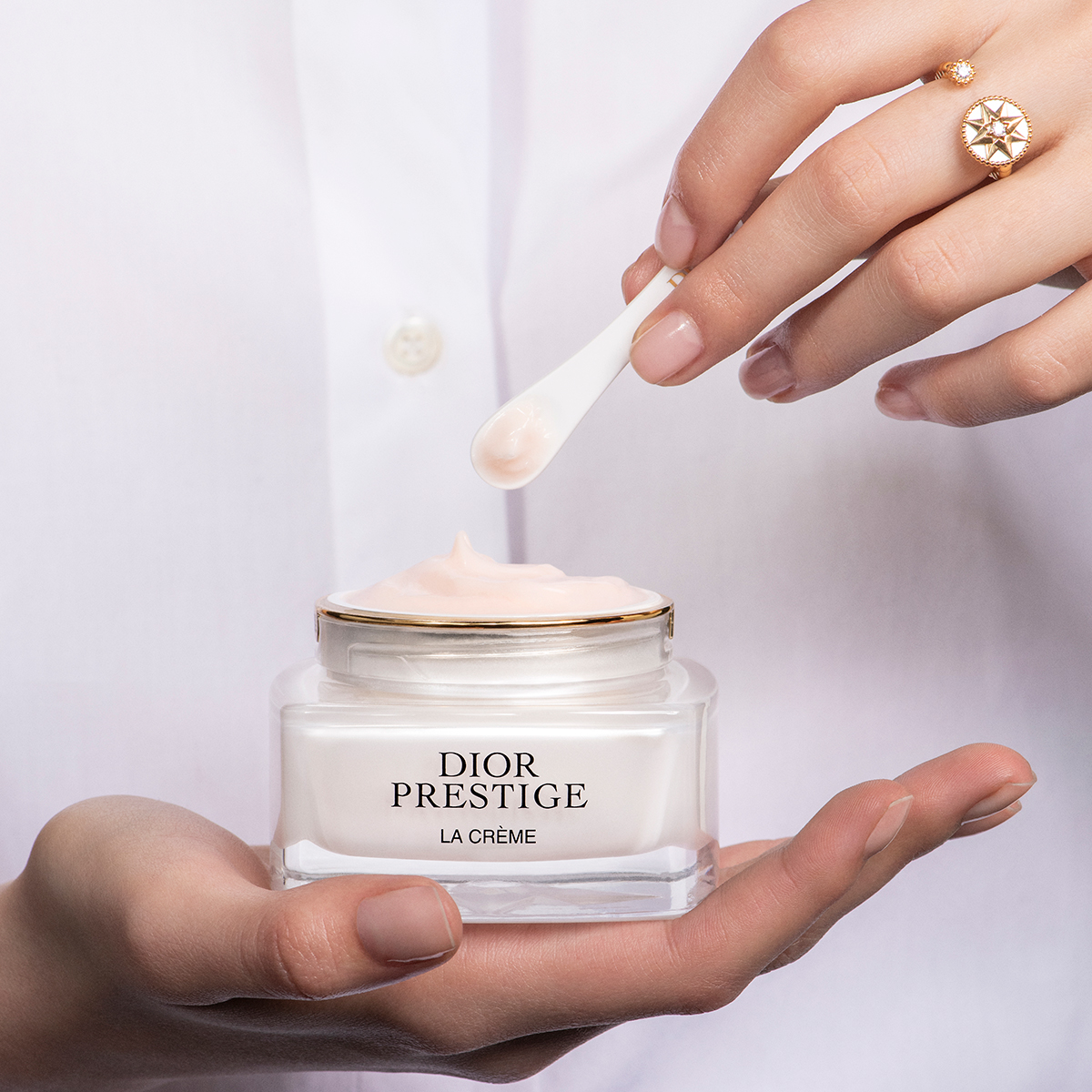 【新品未使用】　プレステージ ル コンサントレ ユー リフィル　15ml 新品 未使用 Dior Prestige アイクリーム リフィル 15ml 新品未