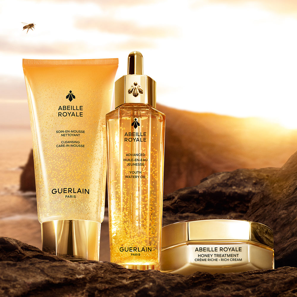 アベイユ ロイヤル クレンジング ケア イン ムース GUERLAIN