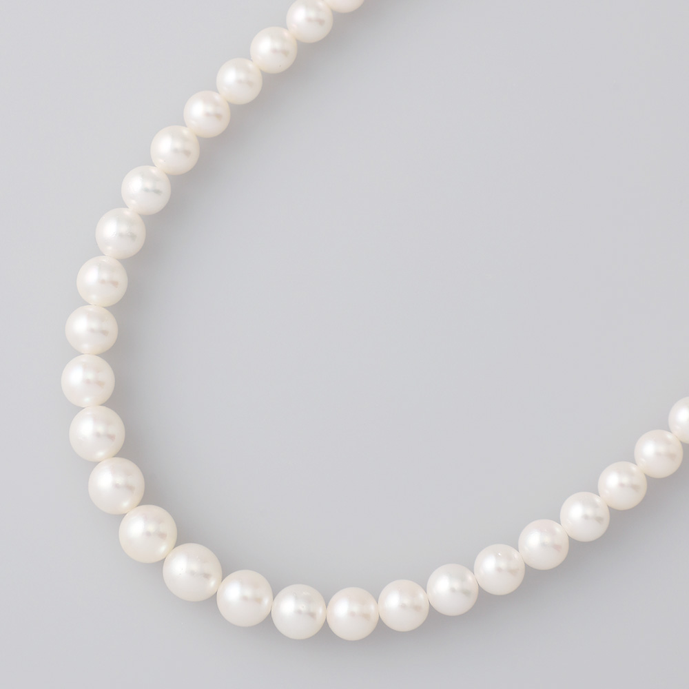 ホワイト淡いピンク4.4~5.5珠＊42cm あこや真珠グラデーションネックレス