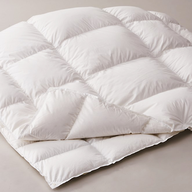 ふっくらとして、あたたかい、安心の品質の羽毛ふとん