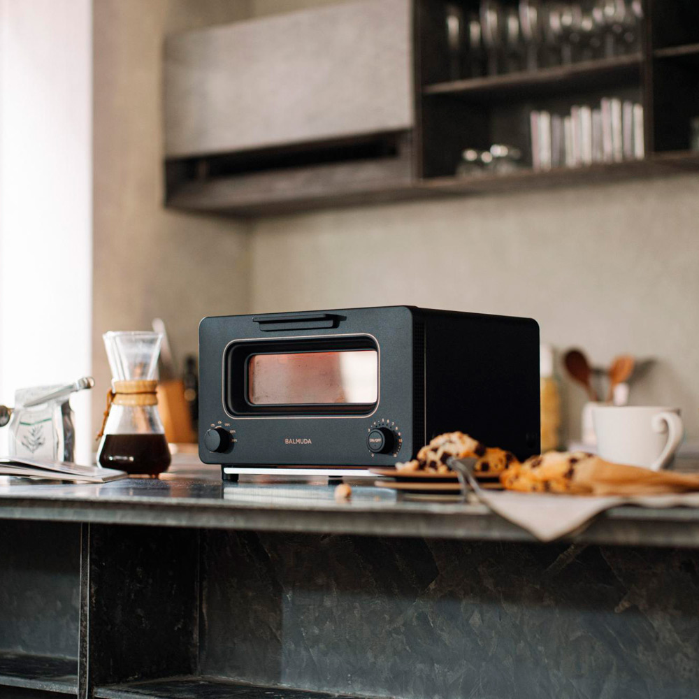 BALMUDA（バルミューダ）