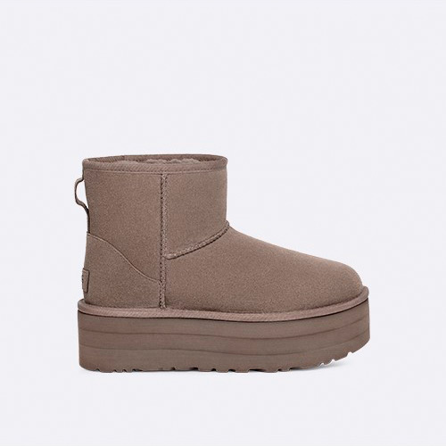 ＜UGG＞いま欲しい定番ブーツ
