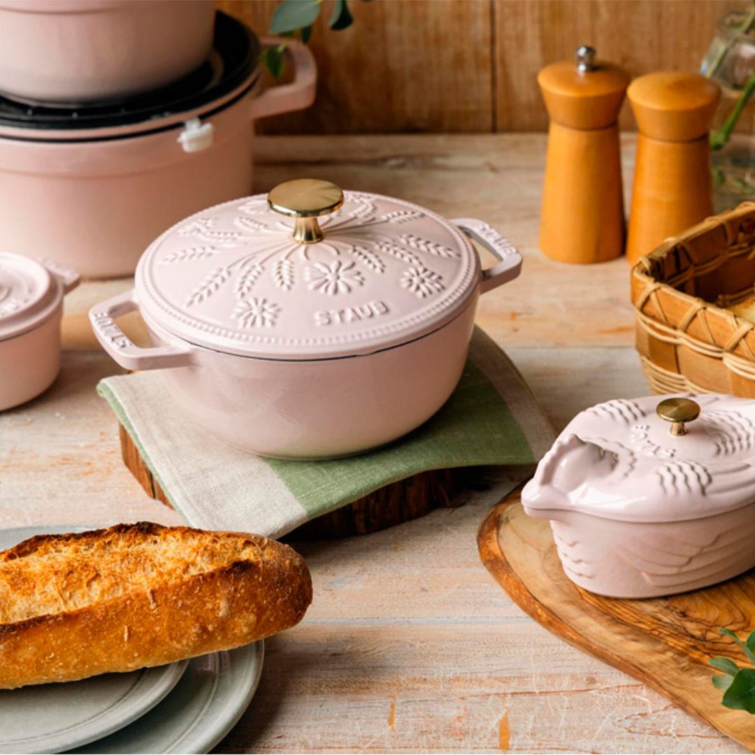 花束をイメージしたマーガレットをあしらった特別なWa-NABE