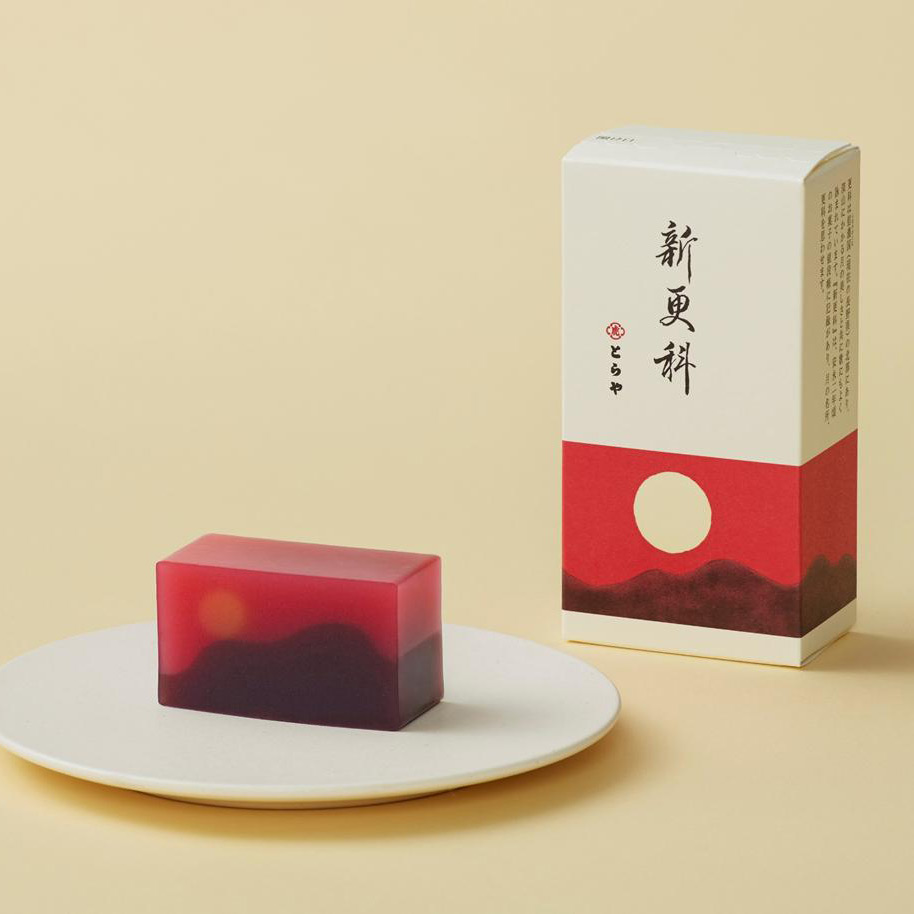 ＜とらや＞季節の羊羹 新更科（中形）